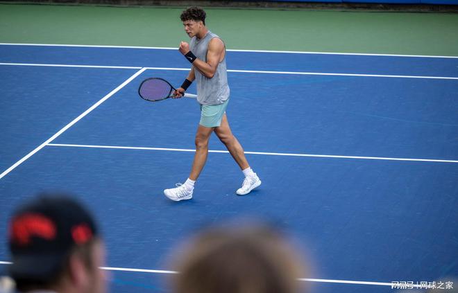 不仅仅是金 不仅仅是金